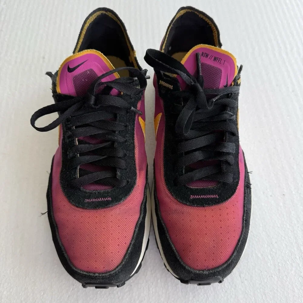Size 8.5 - Nike Waffle One Active Fuchsia University Gold Black DC2533-600 - Picture 2 of 9